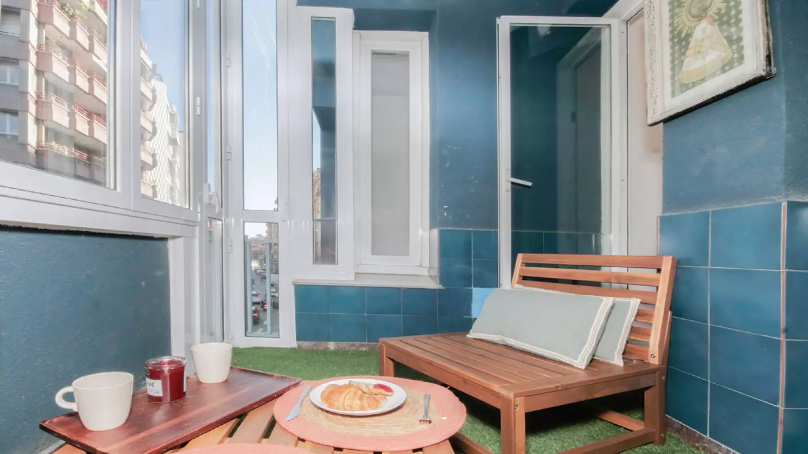 Furnished room in a 7-person shared flat in Gràcia · 4
