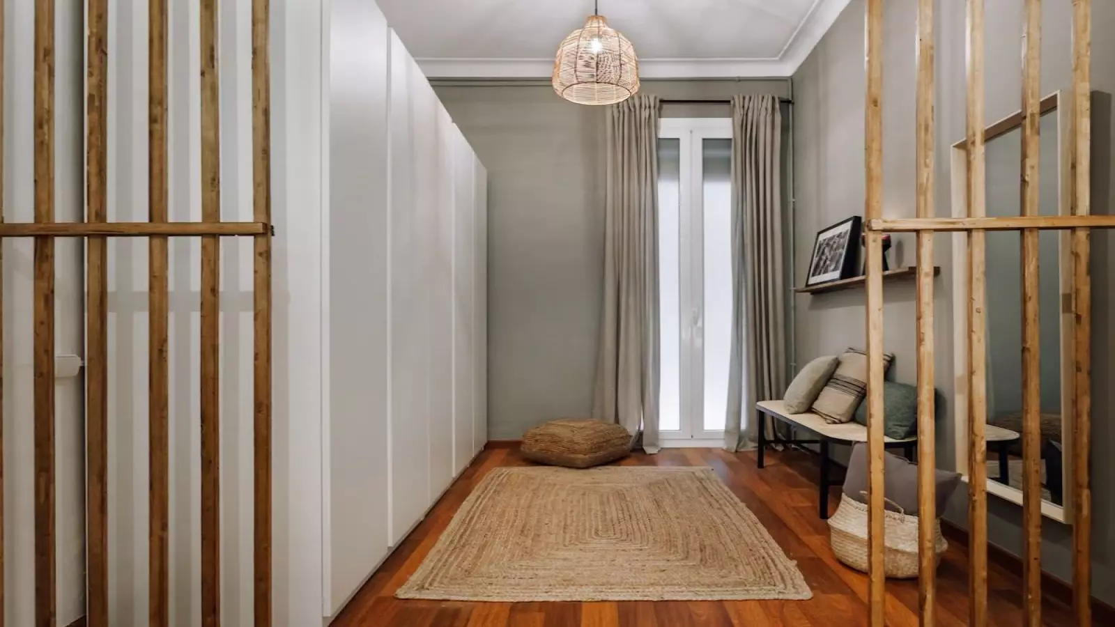 Furnished 1-bedroom flat in Eixample, 100 m² · 4