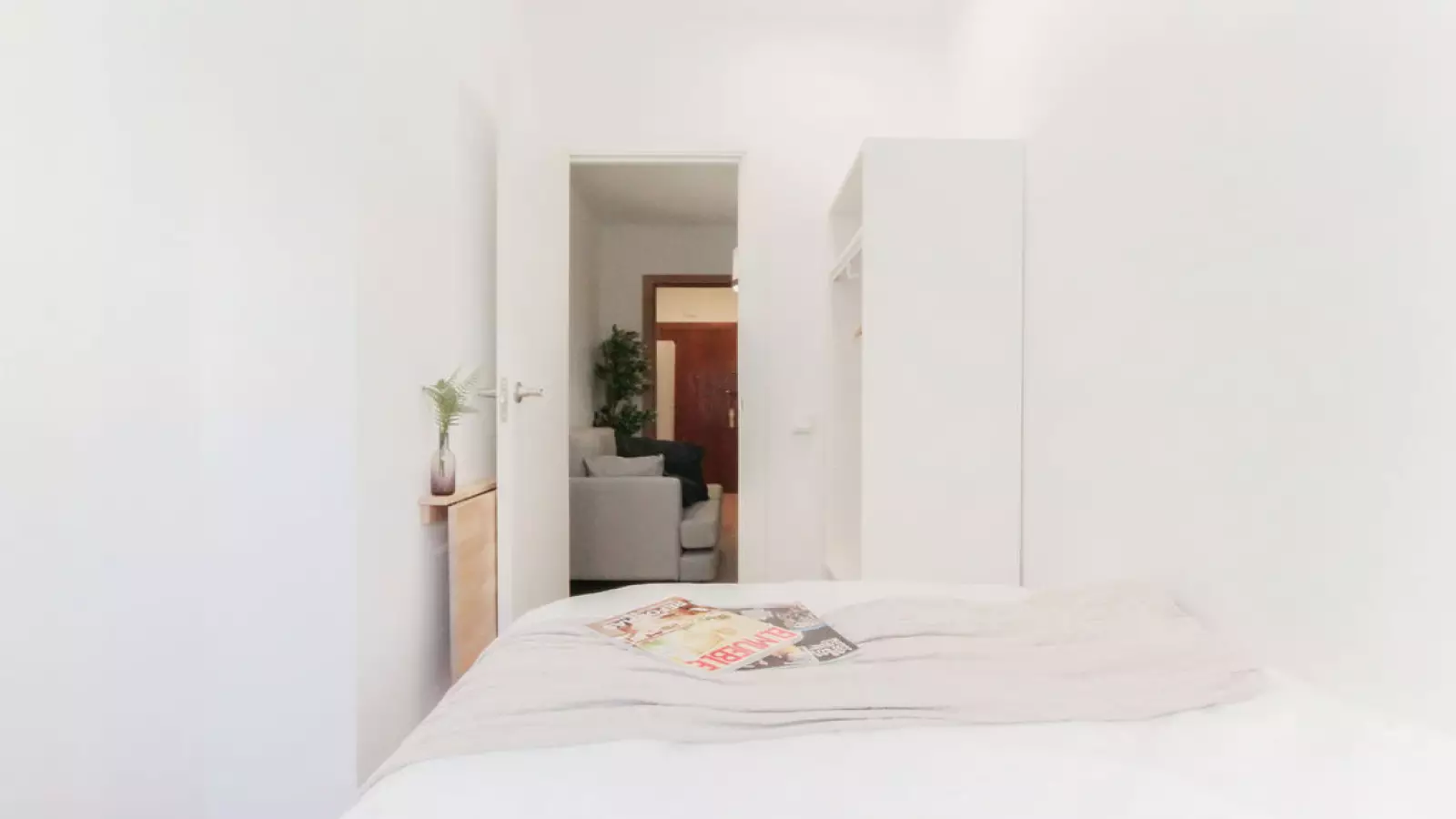 Habitación amueblada en piso compartido de 7 personas en Gràcia · 2