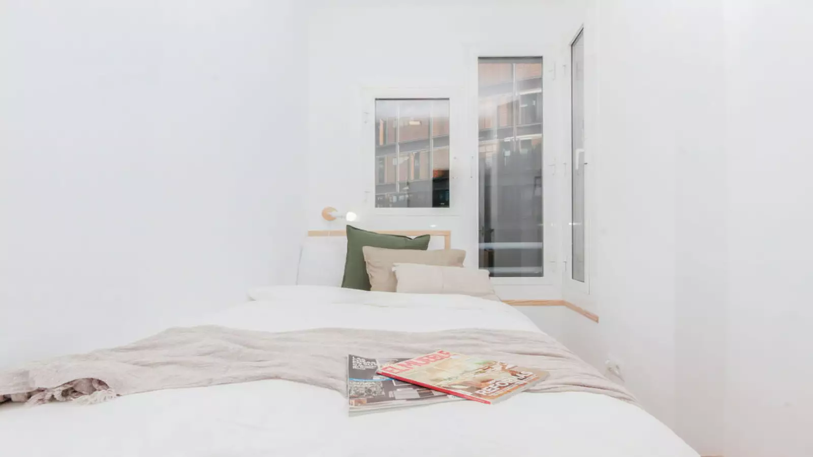 Habitación amueblada en piso compartido de 7 personas en Gràcia · 3
