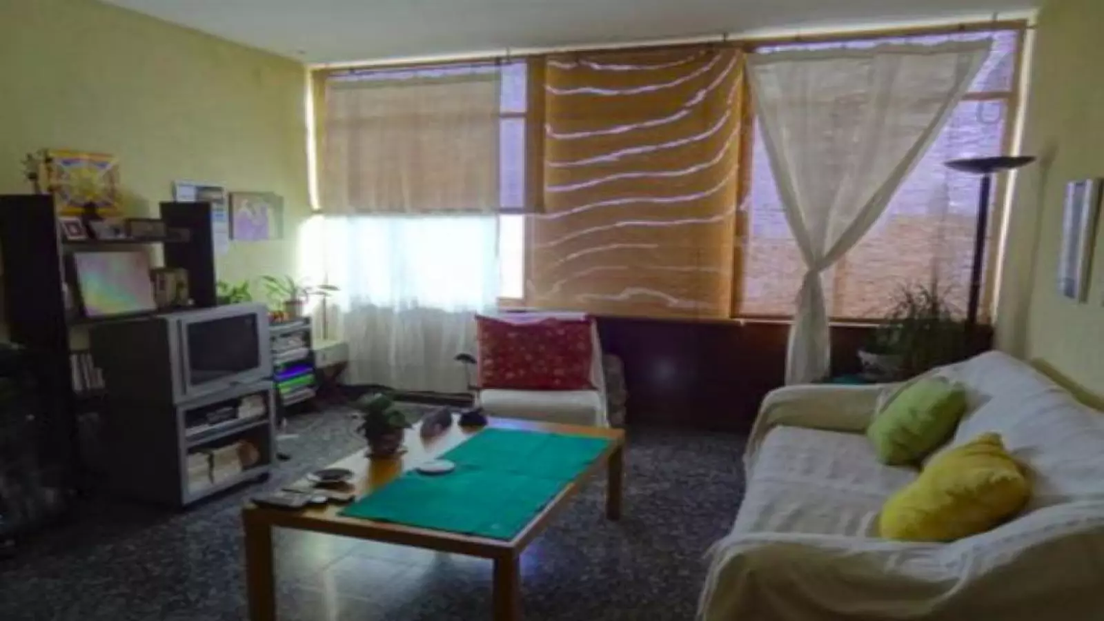 Habitación amueblada en piso compartido de 3 personas en Eixample · 4