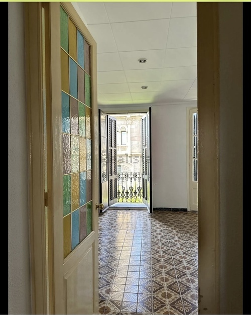 Room in a 3-person shared flat in Sants-Montjuïc · 2