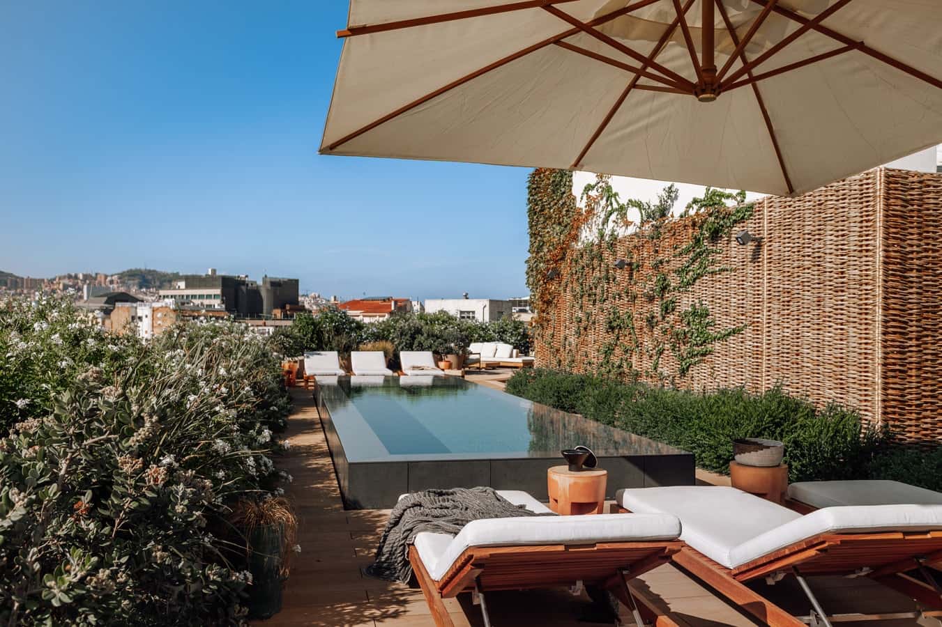 Furnished 1-bedroom flat in Eixample, 60 m² · 2