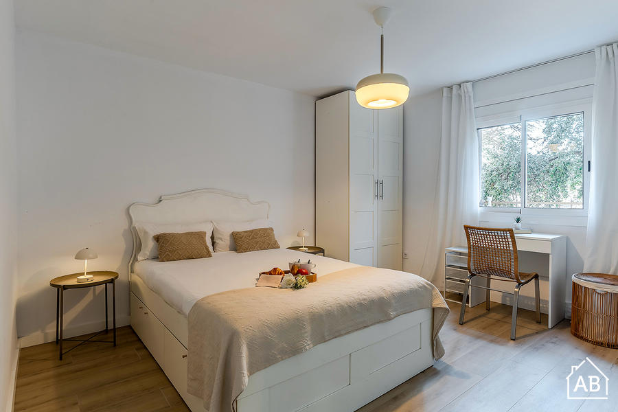 Furnished 4-bedroom flat in Eixample, 80 m² · 3