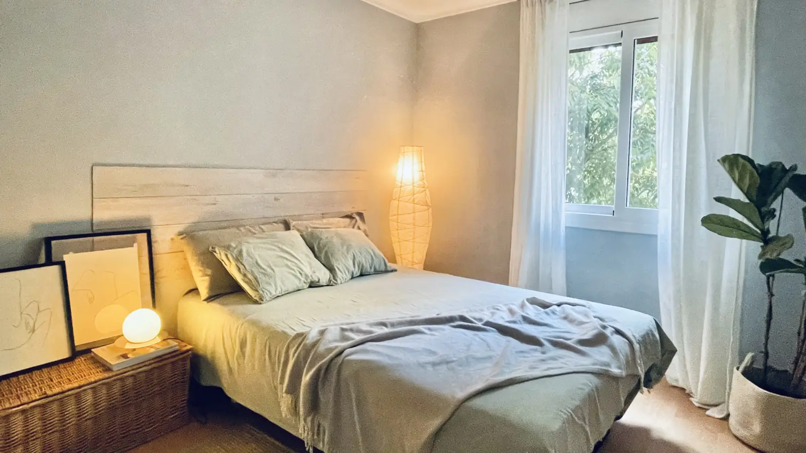Furnished room in a shared flat in Sant Martí · 3