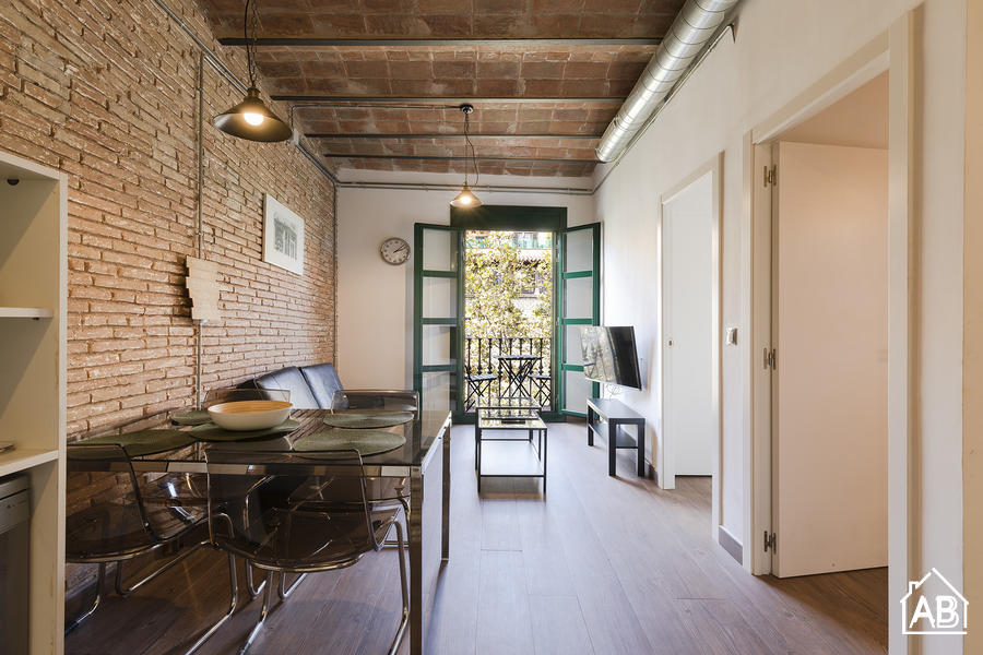 Furnished 4-bedroom flat in Ciutat Vella, 49 m² · 3