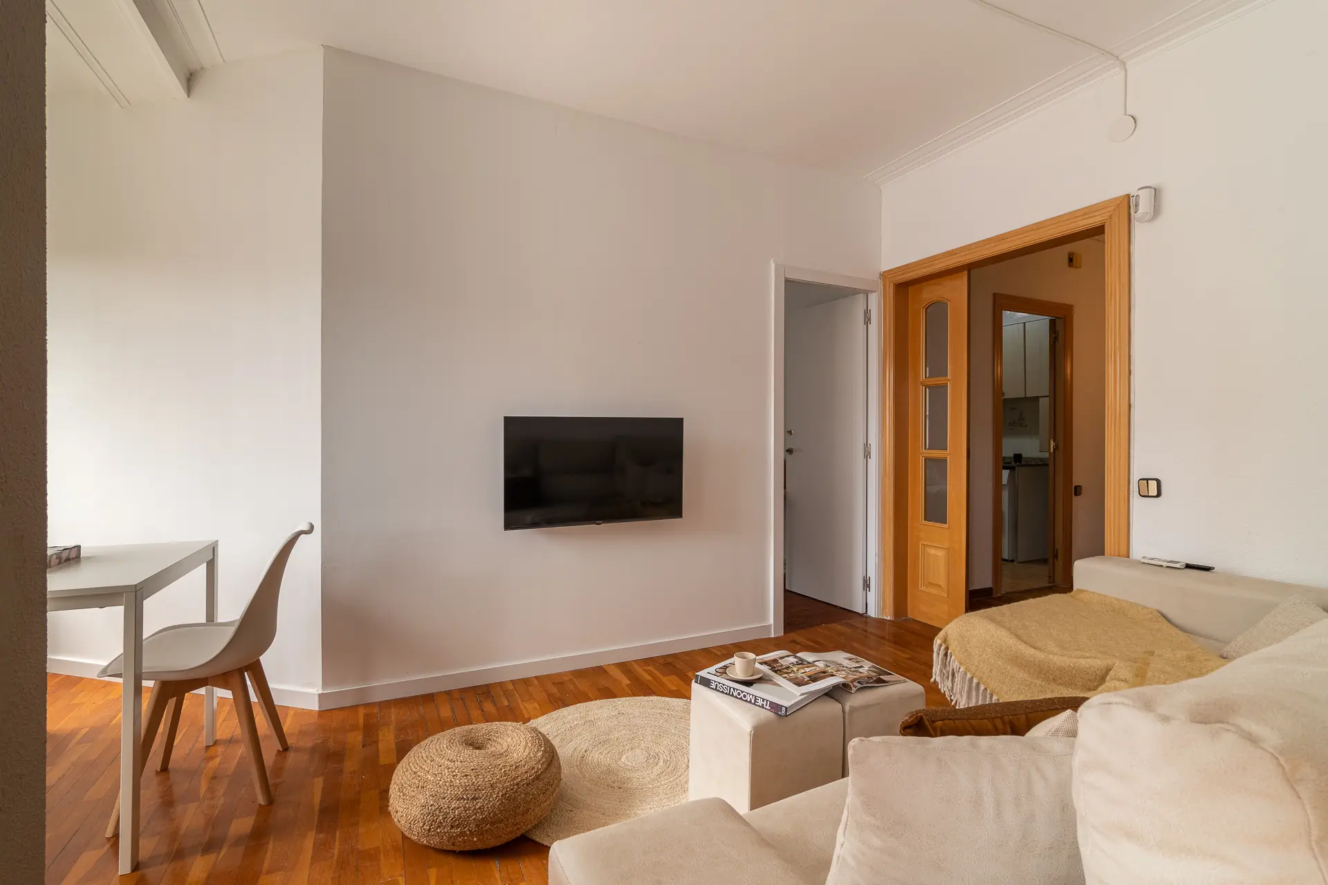 Habitación amueblada en piso compartido en Eixample · 3