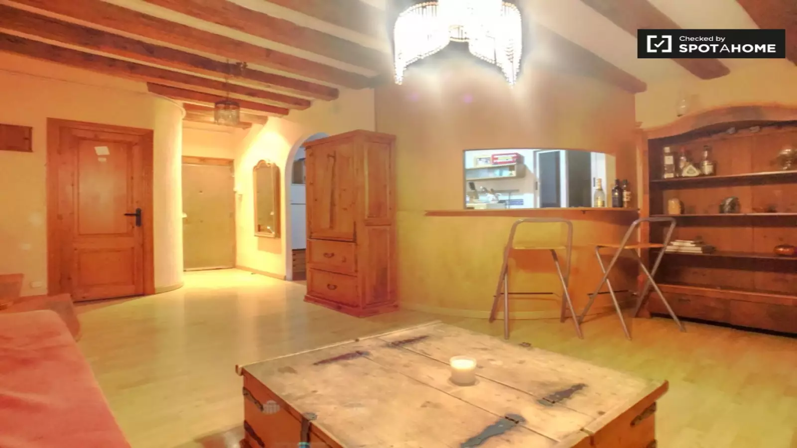 Piso de 2 dormitorios amueblado en Ciutat Vella, 70 m² · 2
