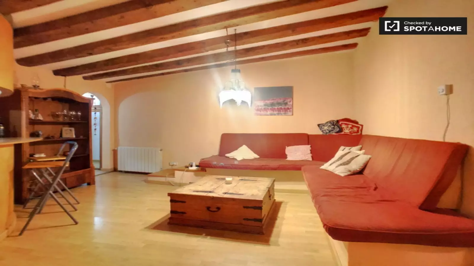Piso de 2 dormitorios amueblado en Ciutat Vella, 70 m² · 3