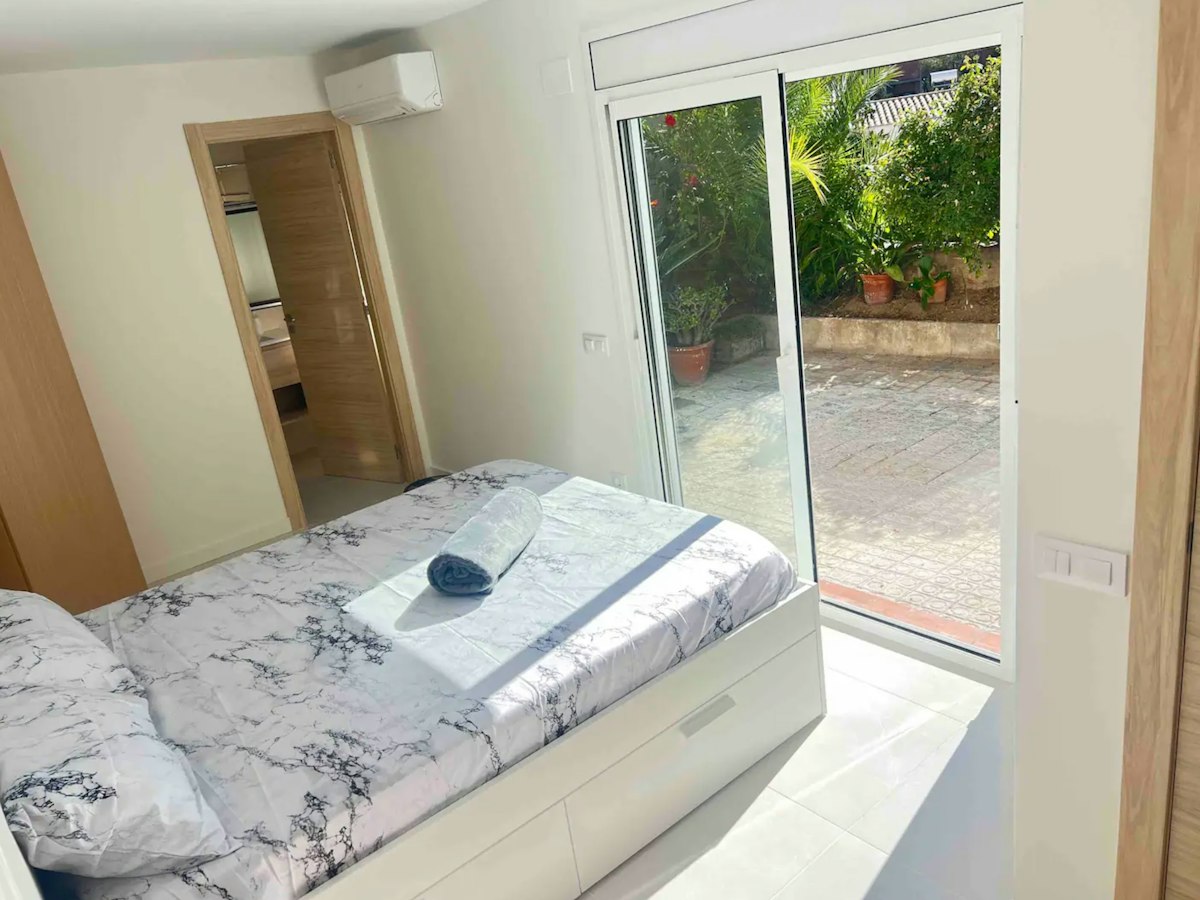 Habitación amueblada en piso compartido de 8 personas en Horta-Guinardó · 3