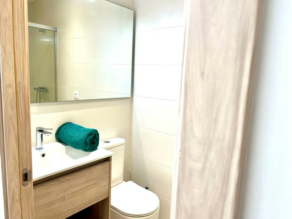 Habitación amueblada en piso compartido de 8 personas en Horta-Guinardó · 4