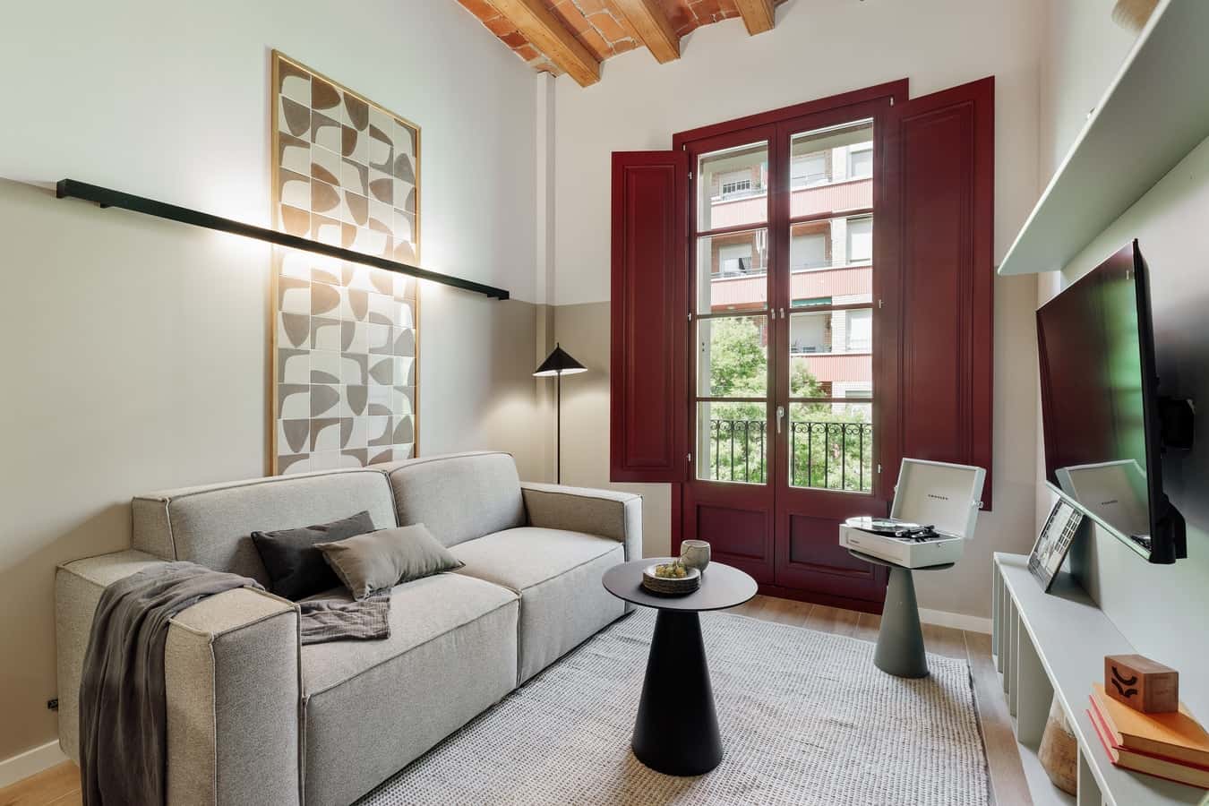 Furnished 2-bedroom flat in Eixample, 61 m² · 2