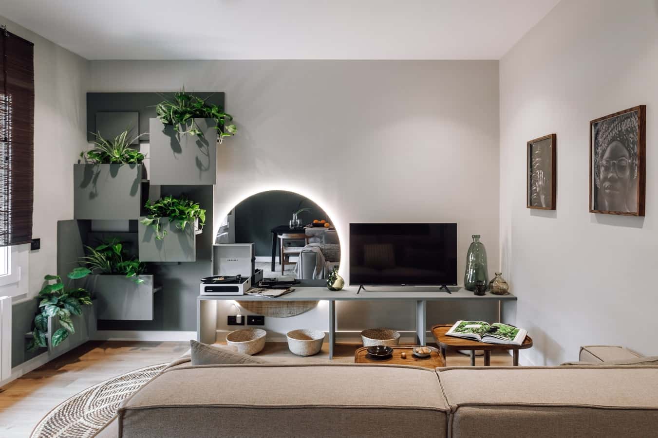 Furnished 2-bedroom flat in Eixample, 75 m² · 2