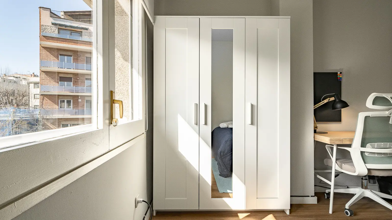 Furnished room in a shared flat in Sant Cugat · 4