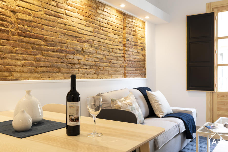 Piso de 3 dormitorios amueblado en Eixample, 48 m² · 2