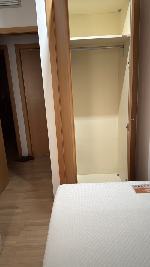 Habitación en piso compartido en Barcelona · 4