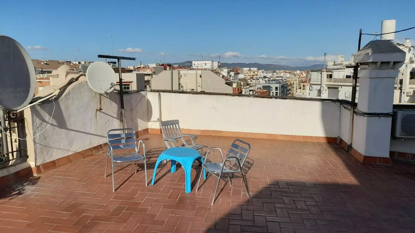 Piso de 2 dormitorios amueblado en Eixample, 55 m² · 2