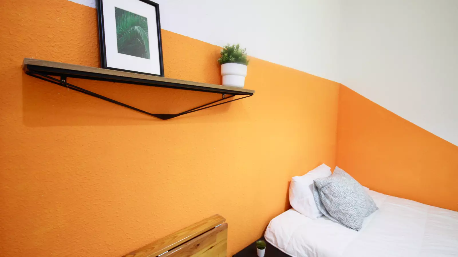 Furnished room in a shared flat in Sants-Montjuïc · 2