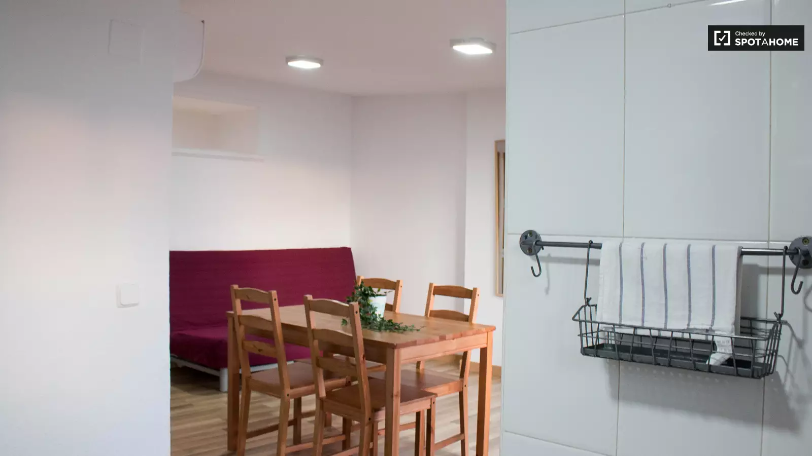 Furnished 1-bedroom flat in Ciutat Vella, 55 m² · 4