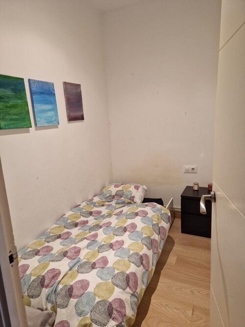 Room in a 3-person shared flat in Sants-Montjuïc · 3