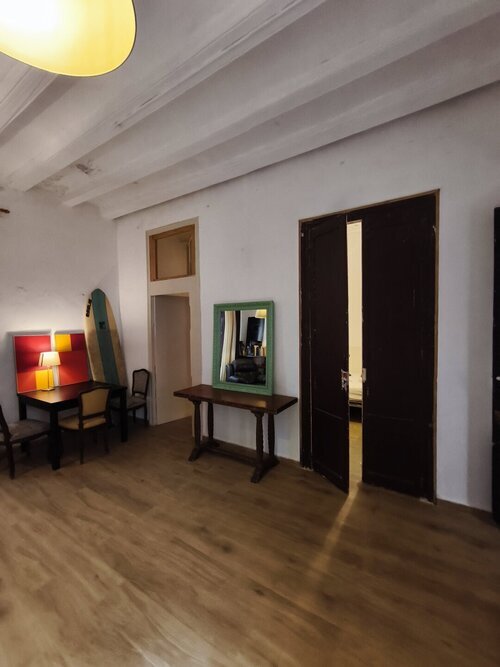 Room in a 3-person shared flat in Ciutat Vella · 2