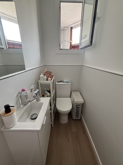 Room in a 3-person shared flat in Eixample · 2