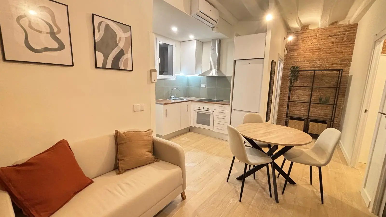 50 m² · Amueblado · Ciutat Vella