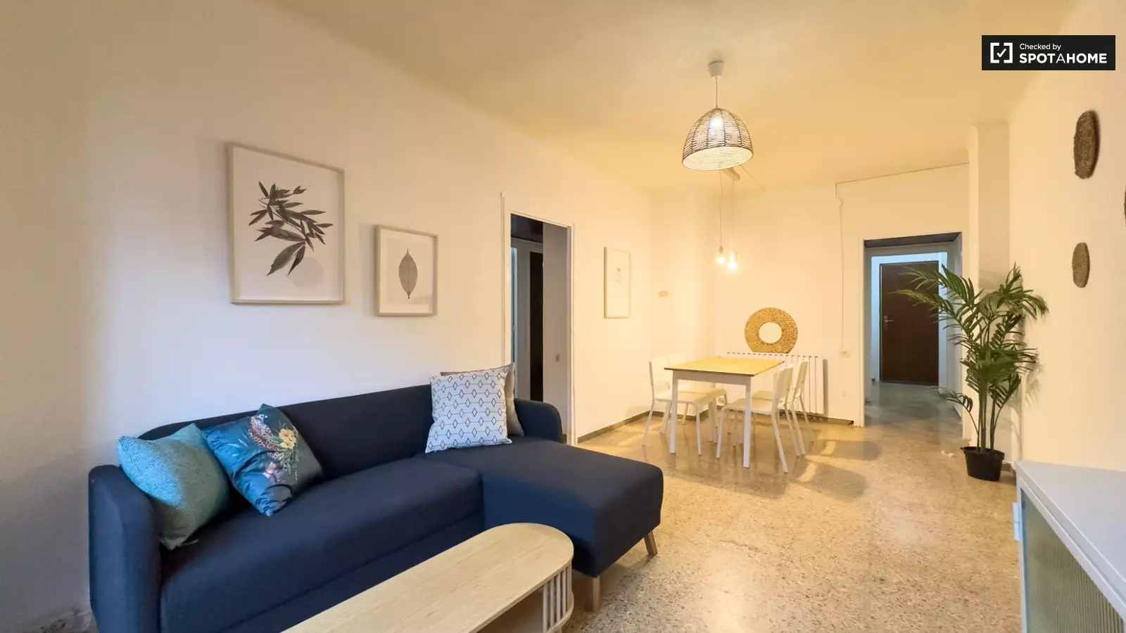 Furnished 3-bedroom flat in Les Corts, 70 m² · 3