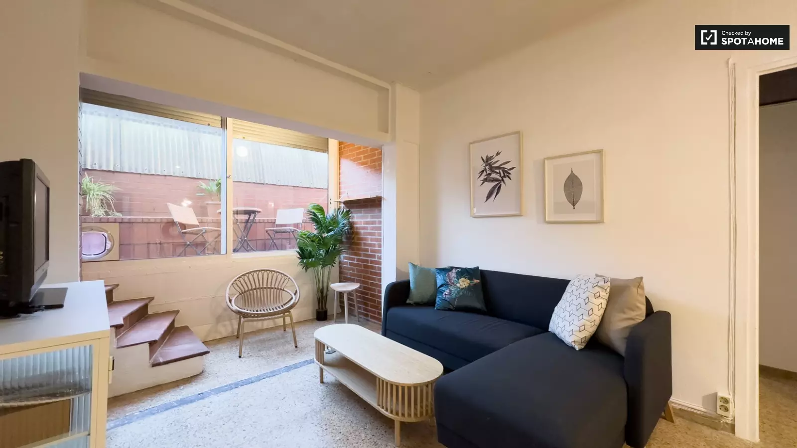 Furnished 3-bedroom flat in Les Corts, 70 m² · 4
