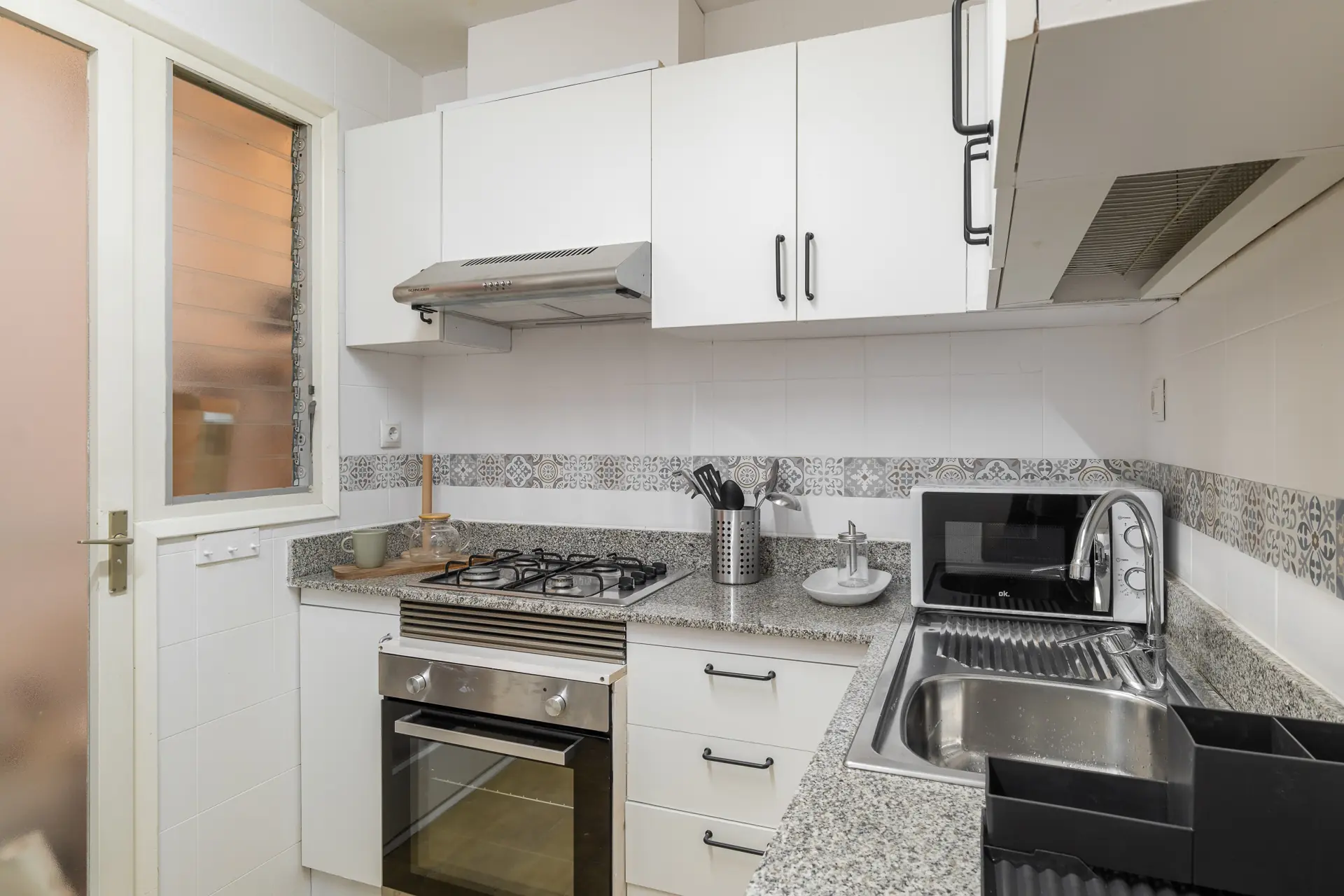 Habitación amueblada en piso compartido en Sants-Montjuïc · 4