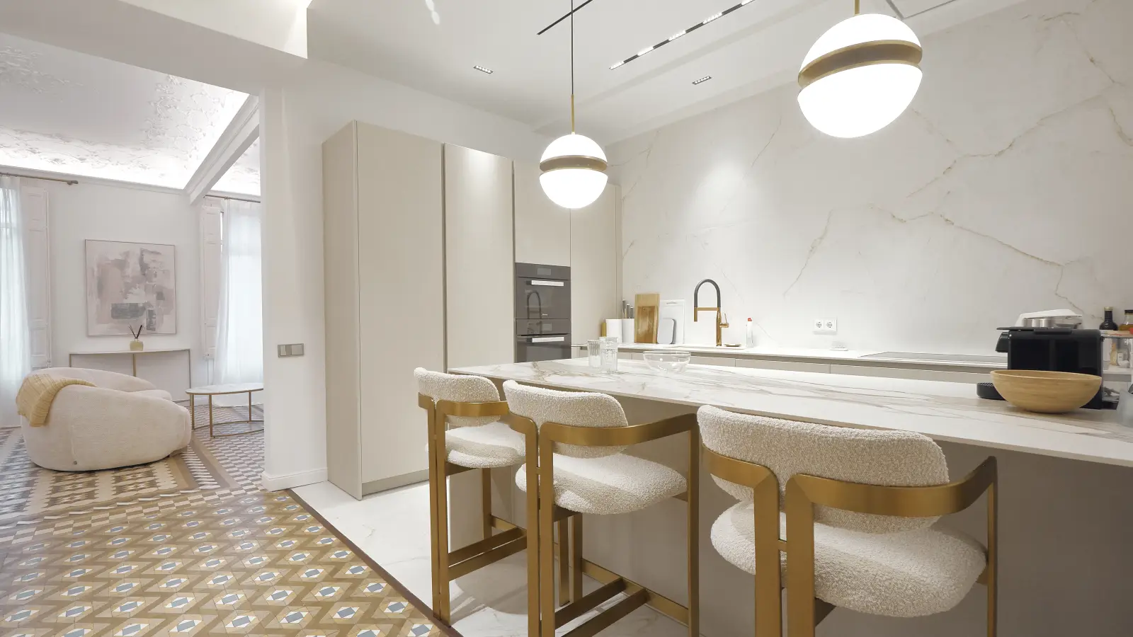 Furnished 3-bedroom flat in Eixample, 140 m² · 3