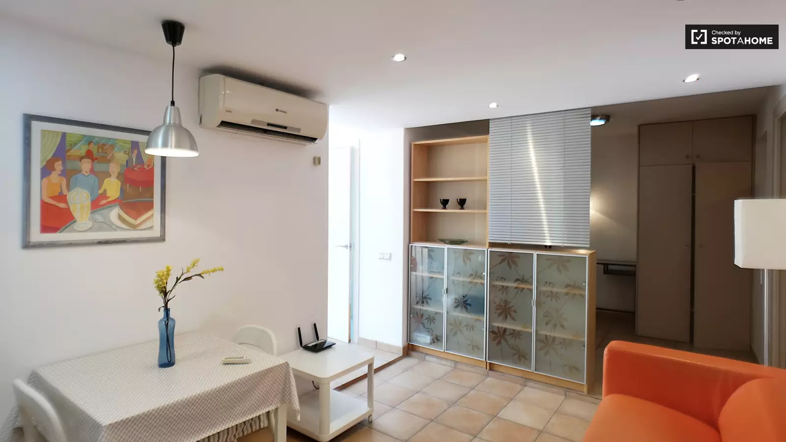 Furnished 1-bedroom flat in Ciutat Vella, 36 m² · 3