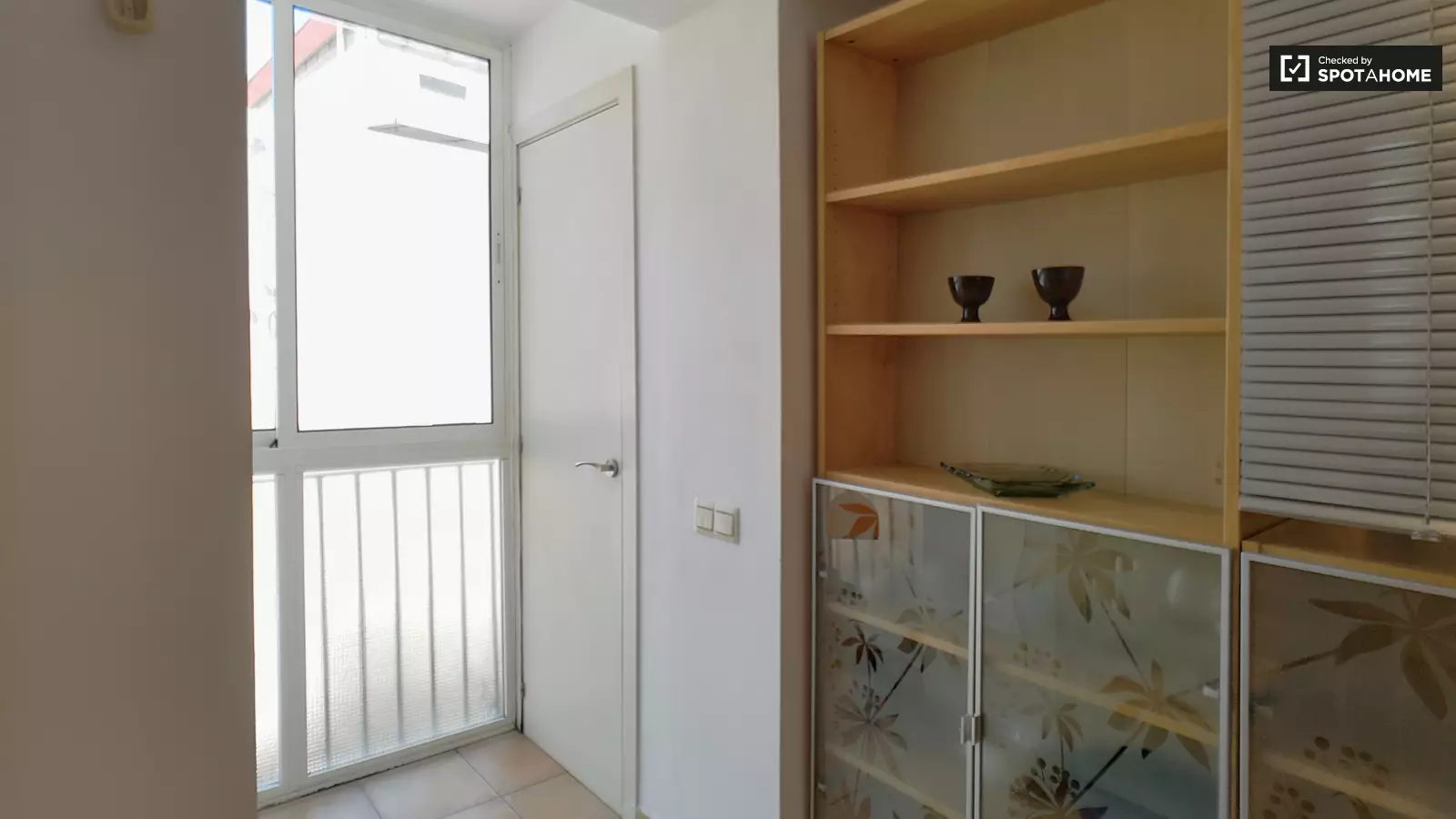 Furnished 1-bedroom flat in Ciutat Vella, 36 m² · 4