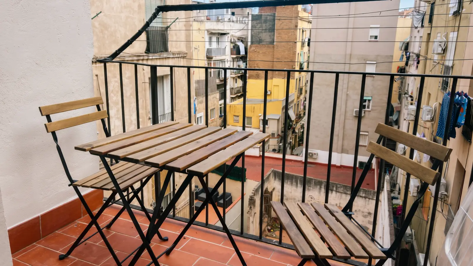Piso de 2 dormitorios amueblado en Eixample, 40 m² · 2