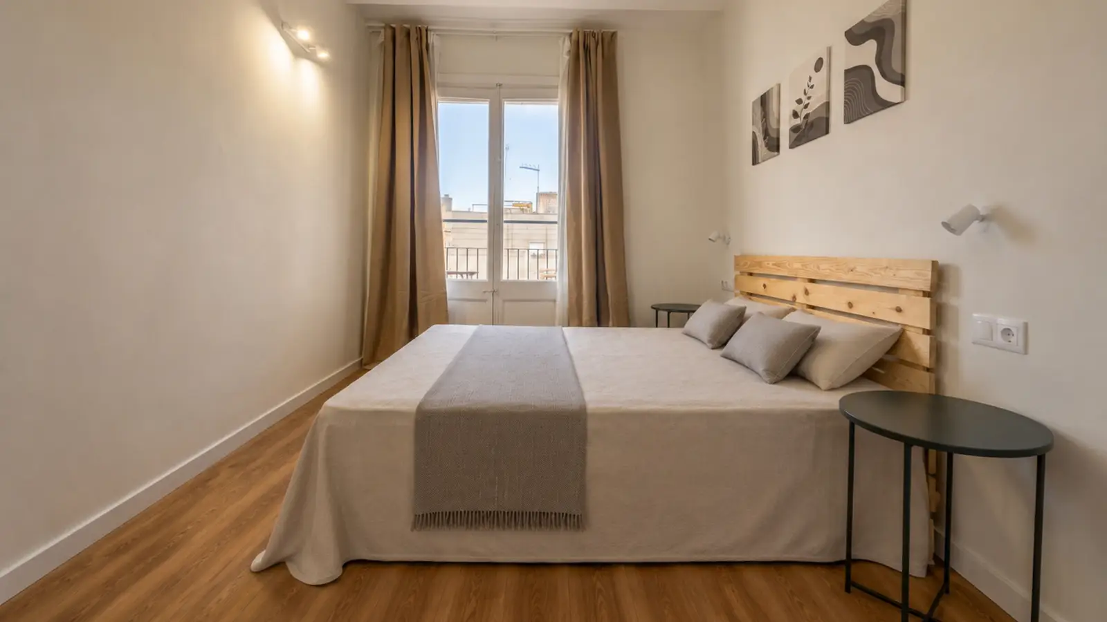 Piso de 2 dormitorios amueblado en Eixample, 40 m² · 3