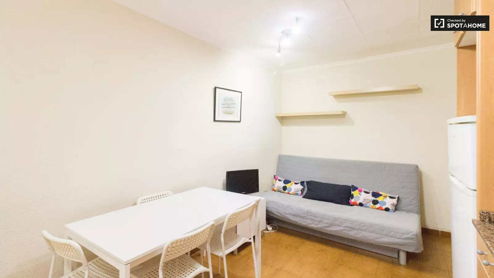 Piso de 2 dormitorios amueblado en Sant Martí, 65 m² · 4