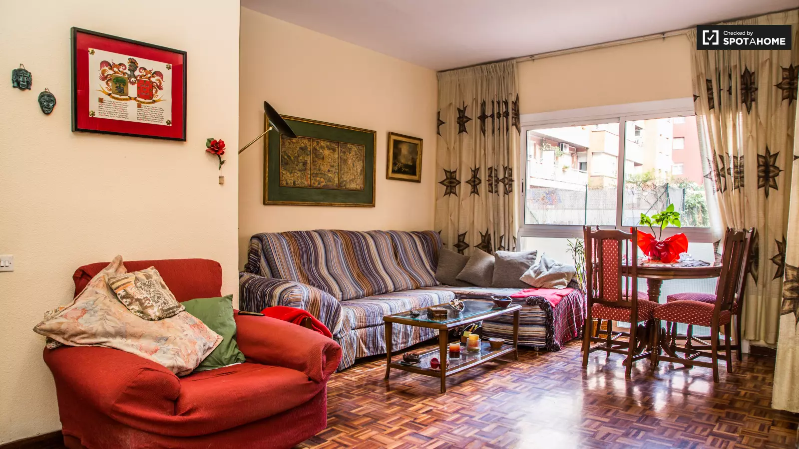 Habitación amueblada en piso compartido en Horta-Guinardó · 3