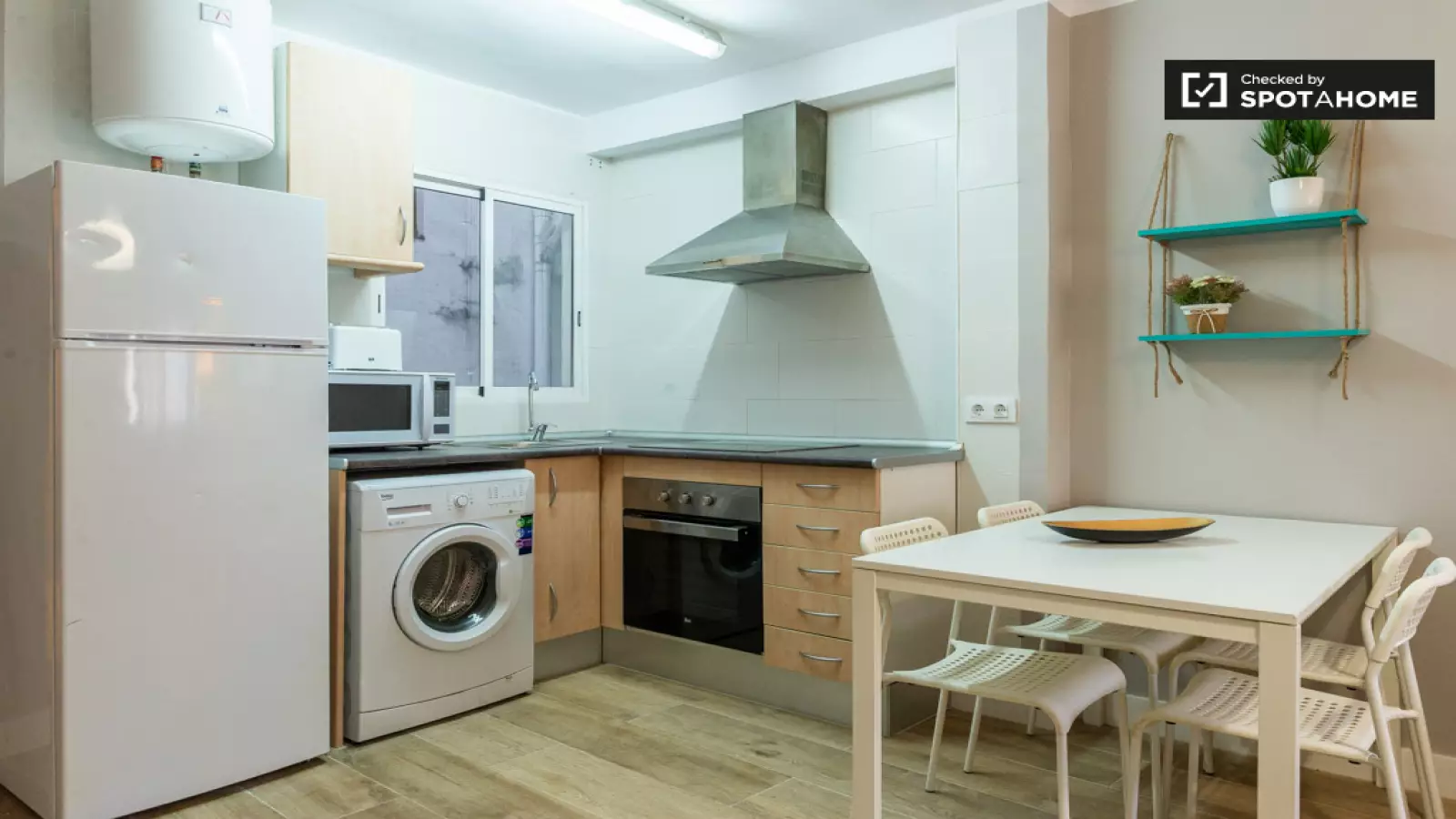 Piso de 2 dormitorios amueblado en Horta-Guinardó, 50 m² · 4