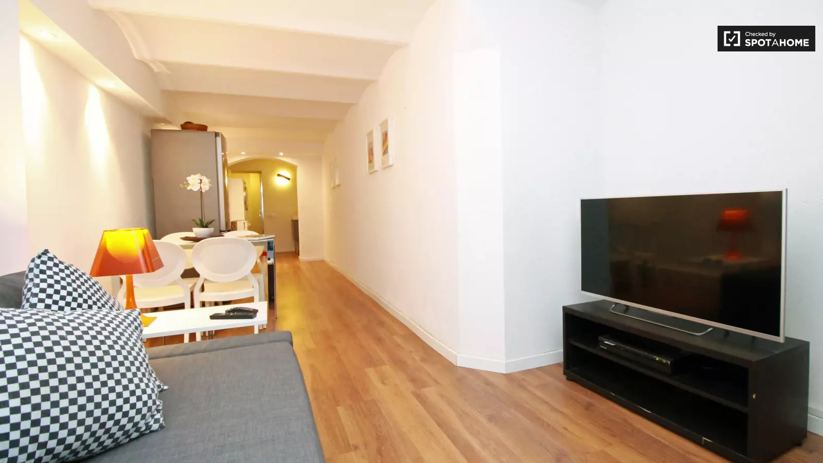 Furnished 1-bedroom flat in Sarrià–Sant Gervasi, 55 m² · 4