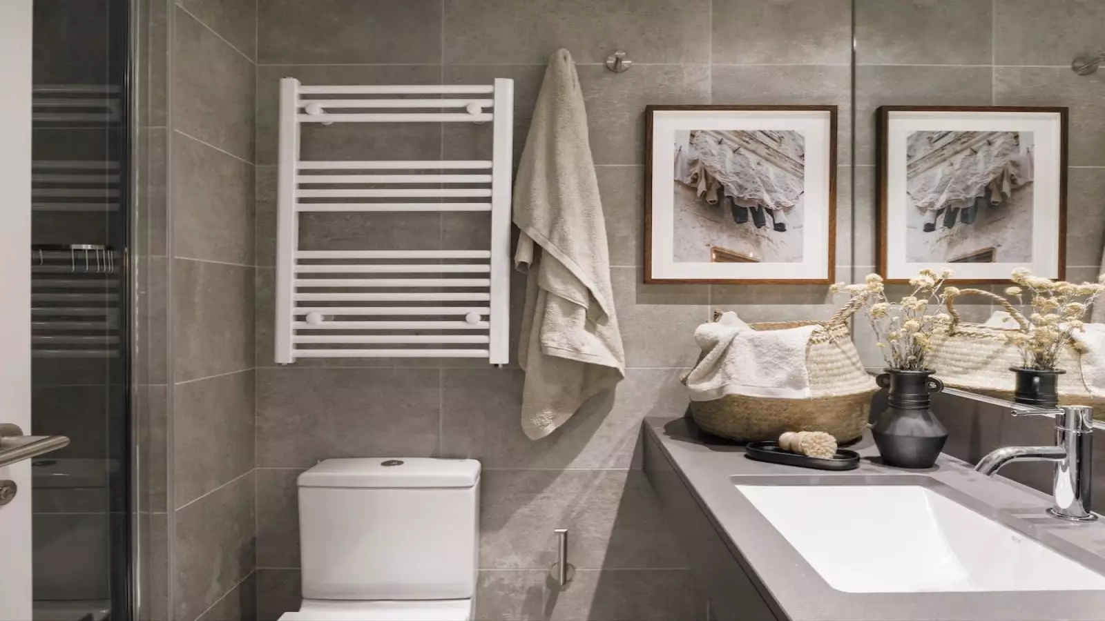 Furnished 2-bedroom flat in Eixample, 66 m² · 4
