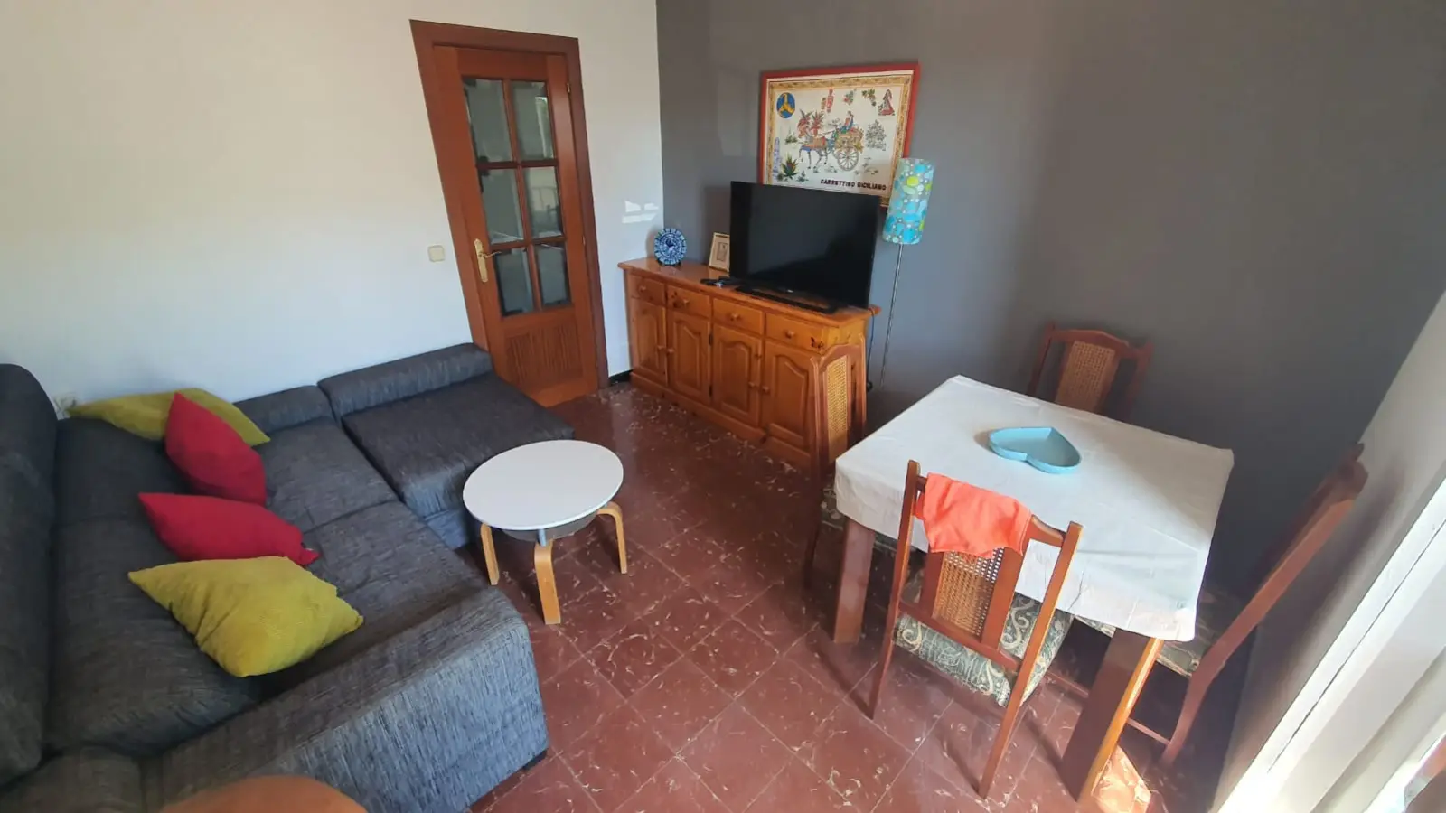 Room in a 3-person shared flat in Barcelona · 2