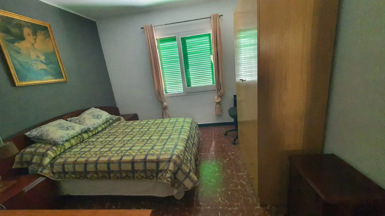 Room in a 3-person shared flat in Barcelona · 4