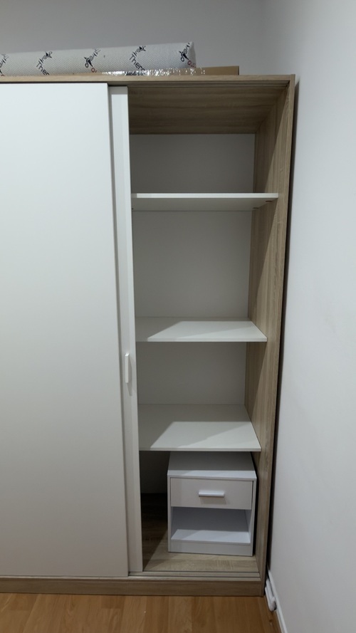 Room in a 3-person shared flat in Eixample · 2