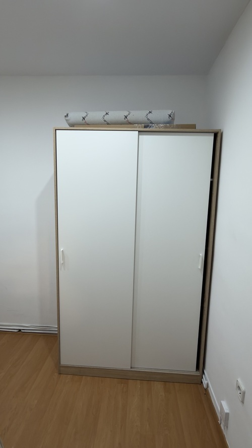 Room in a 3-person shared flat in Eixample · 4
