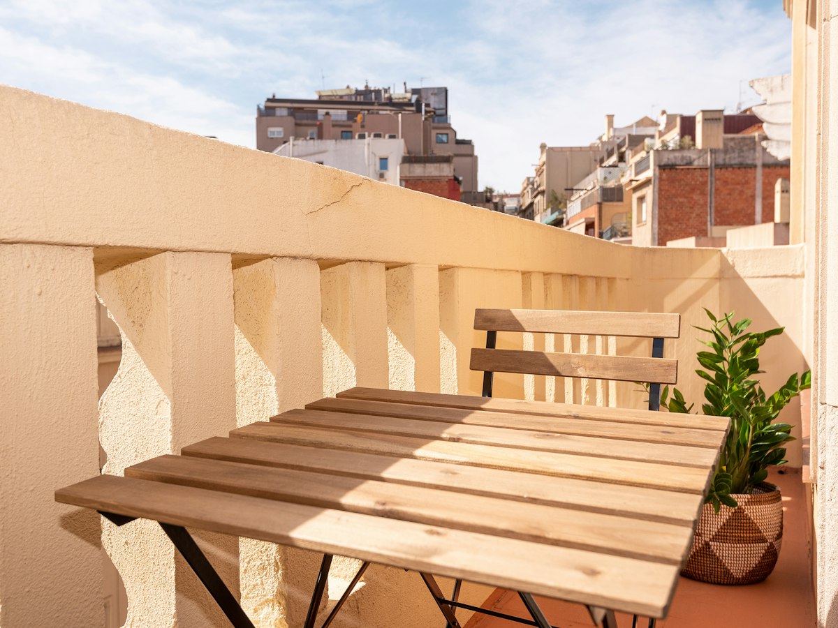 Habitación amueblada en piso compartido de 7 personas en Sarrià–Sant Gervasi · 3