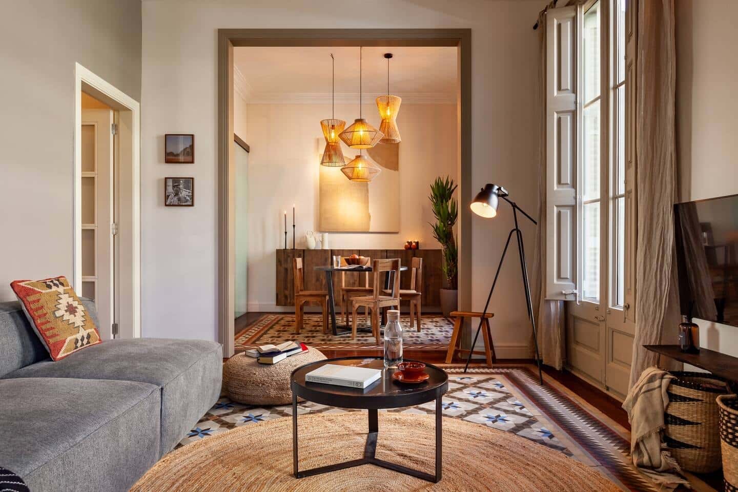 Furnished 2-bedroom flat in Eixample, 70 m² · 2