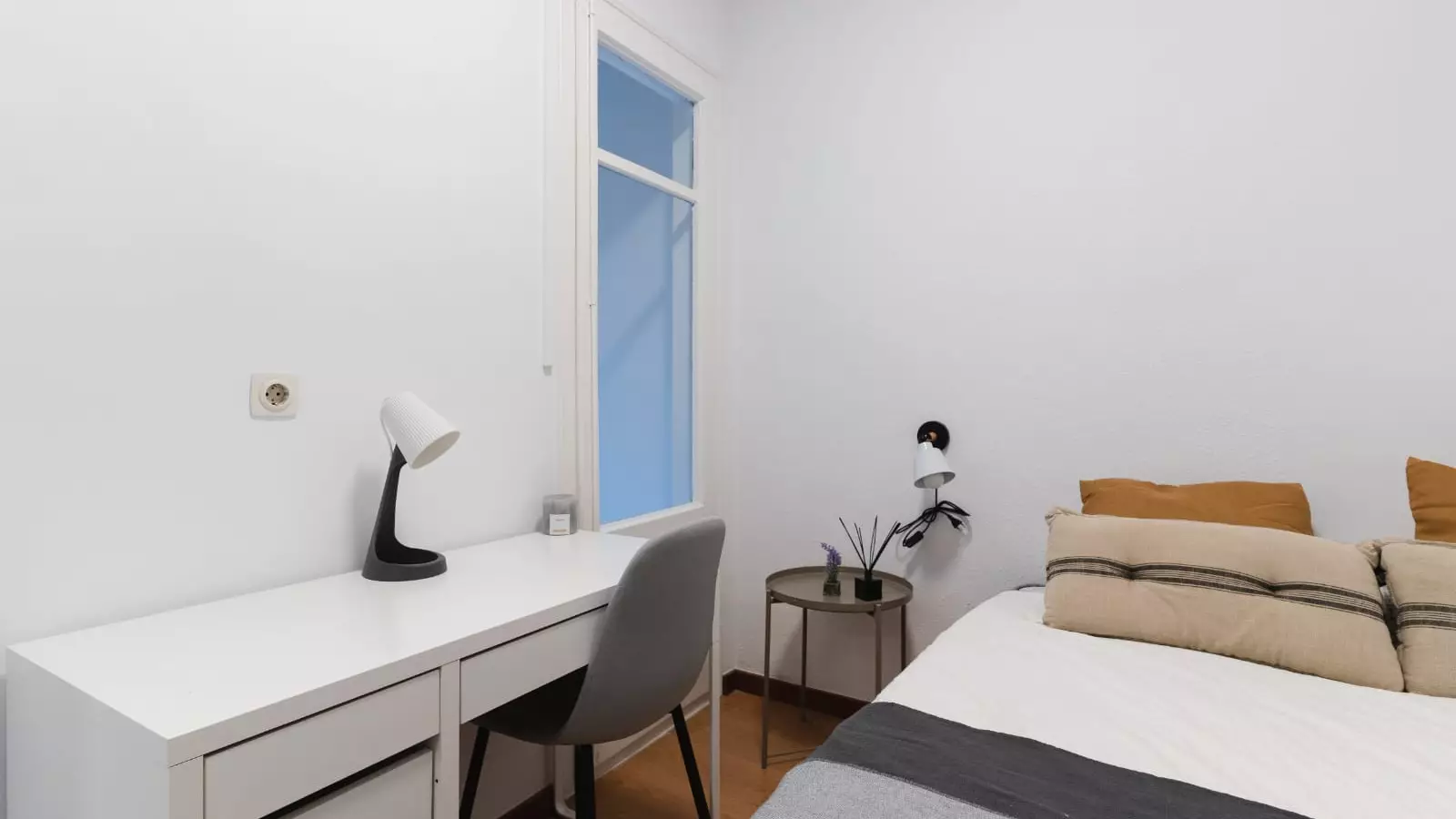 Habitación amueblada en piso compartido de 4 personas en Horta-Guinardó · 4