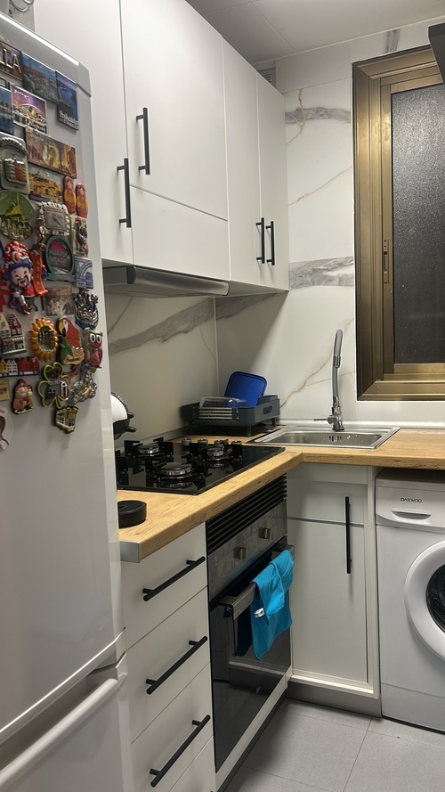 Room in a 3-person shared flat in Gràcia · 3