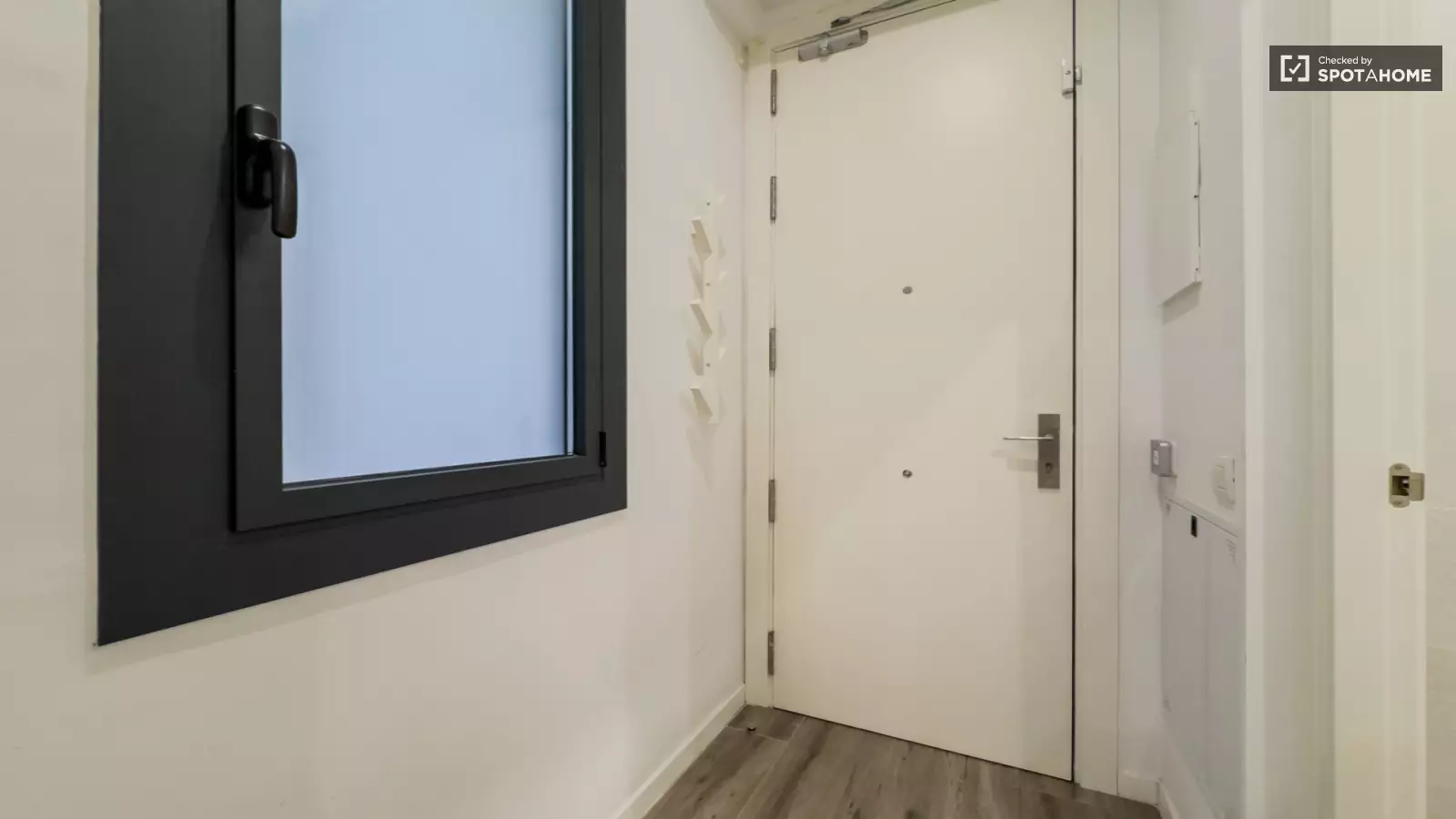 Furnished 1-bedroom flat in Les Corts, 62 m² · 3