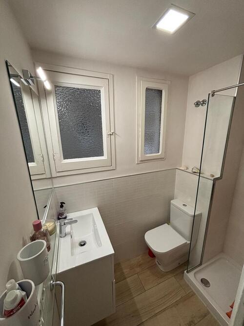 Room in a shared flat in Eixample · 2